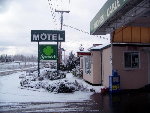 Shamrock Motel image 1