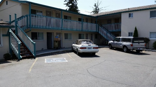 Shamrock Motel image 2